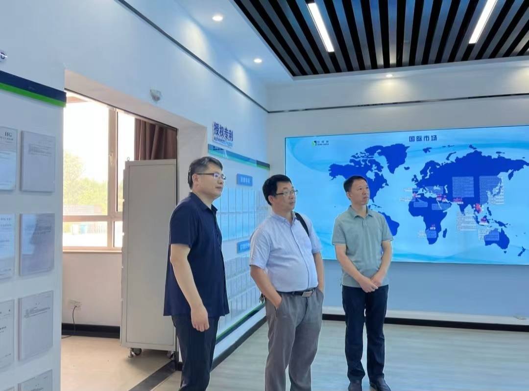 華東理工大學(xué)張樂華、胡碩真教授一行蒞臨我司考察交流